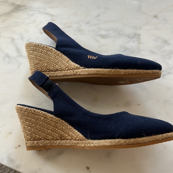 Viscata Navy Slingback Wedges - Picture 3 of 12
